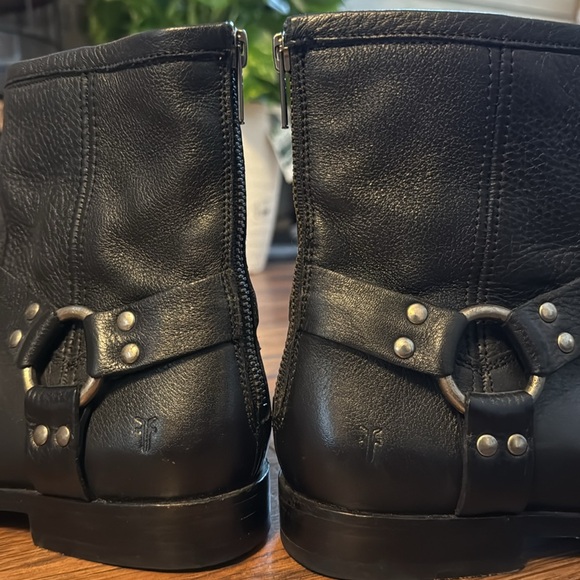 Frye Portia Harness Short Leather Black Boots - Women’s 7 1/2 - 71367 - Picture 3 of 16